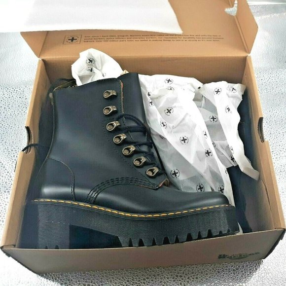 Dr. Martens Women's Leona Vintage Smooth Leather Heeled Boot - Picture 15 of 15